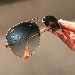 Authentic Ray-Ban Large Aviator Gradient